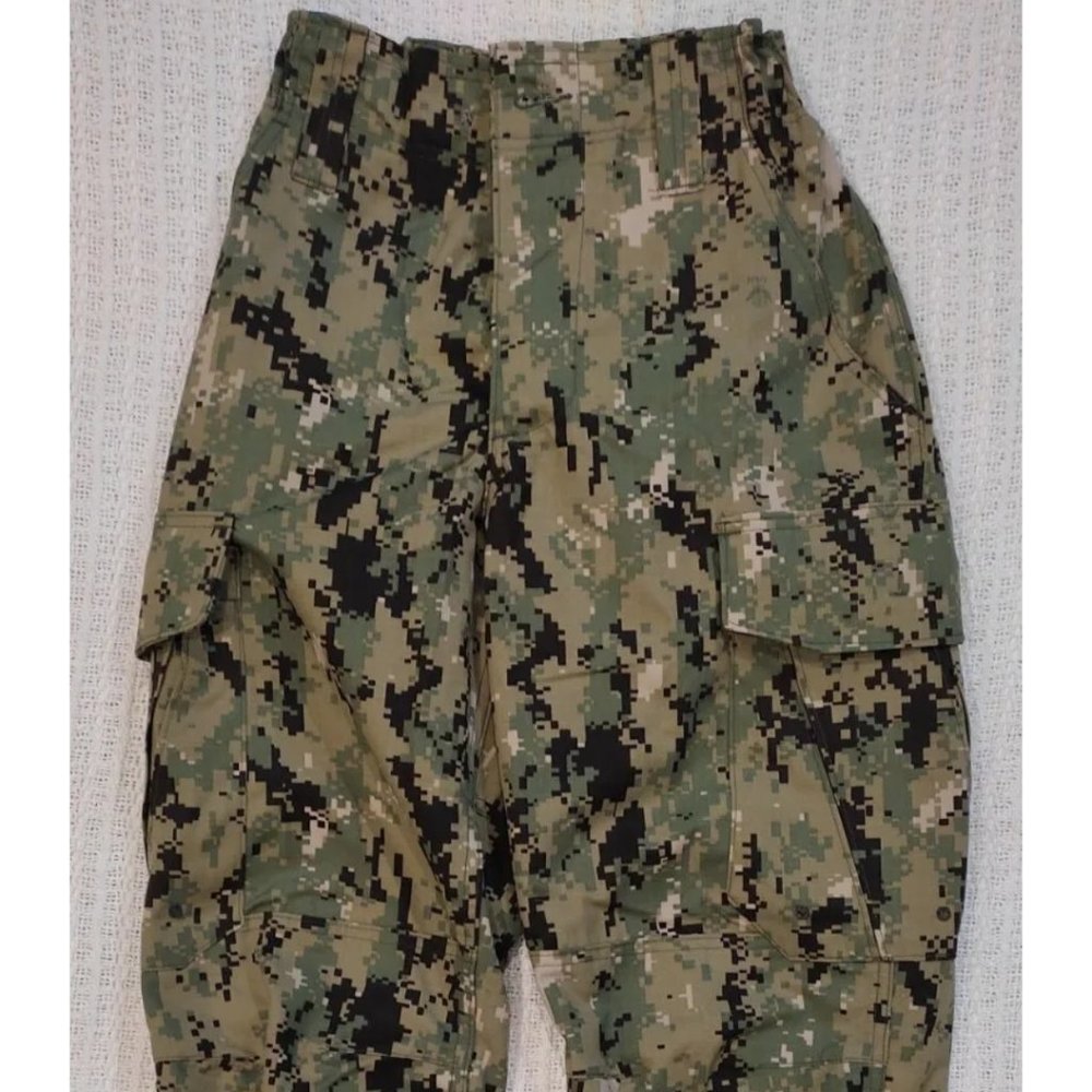 USN AOR2 Woodland Digital NWU Type III Ripstop Pants Short Small New